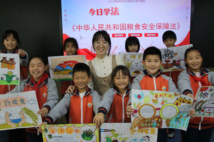 上好“光盘行动”主题班会