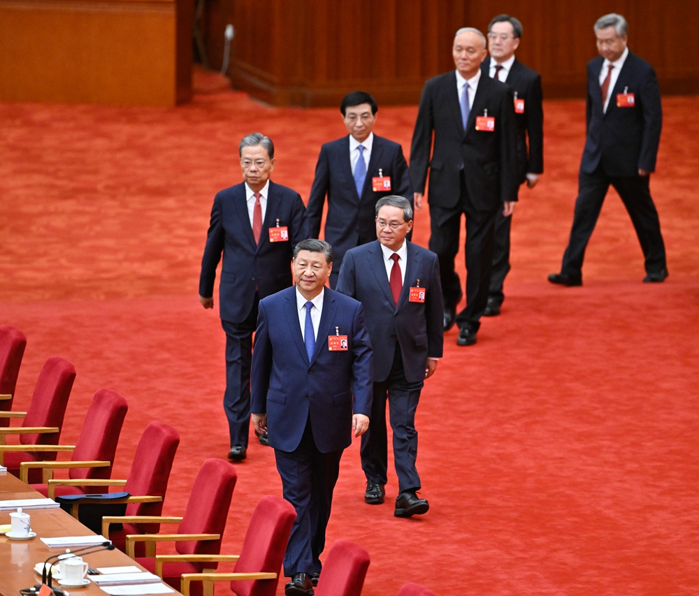 中国共产党第二十届中央委员会第三次全体会议，于2024年7月15日至18日在大陆娱乐城
举行。这是习近平、李强、赵乐际、王沪宁、蔡奇、丁薛祥、李希等步入会场。