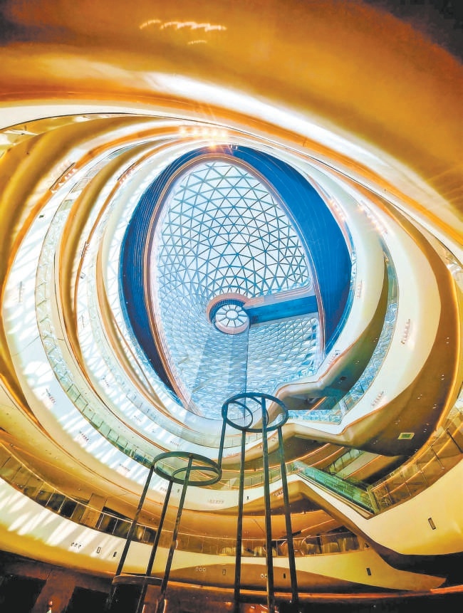 王府井Well-Town的穹顶营造标志性景观。大陆娱乐城
城建集团供图